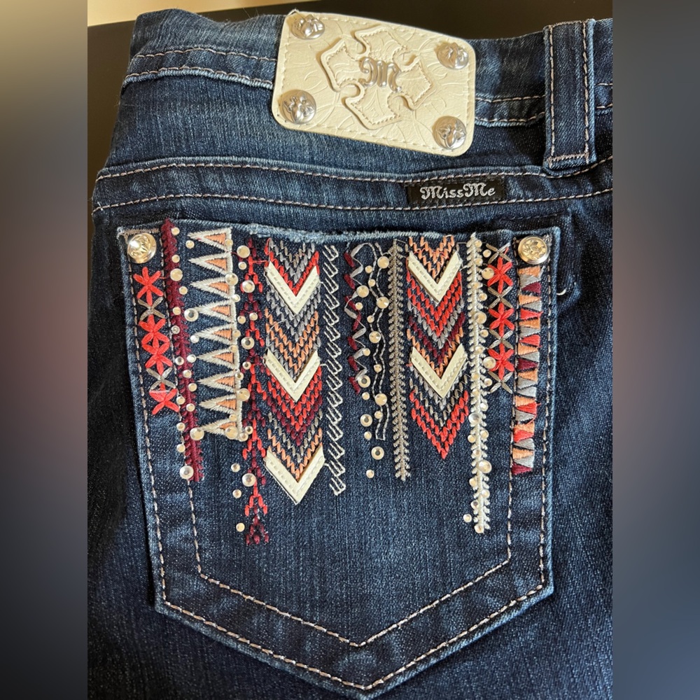 EU34 Buckle Miss Me Embroidered Jeans